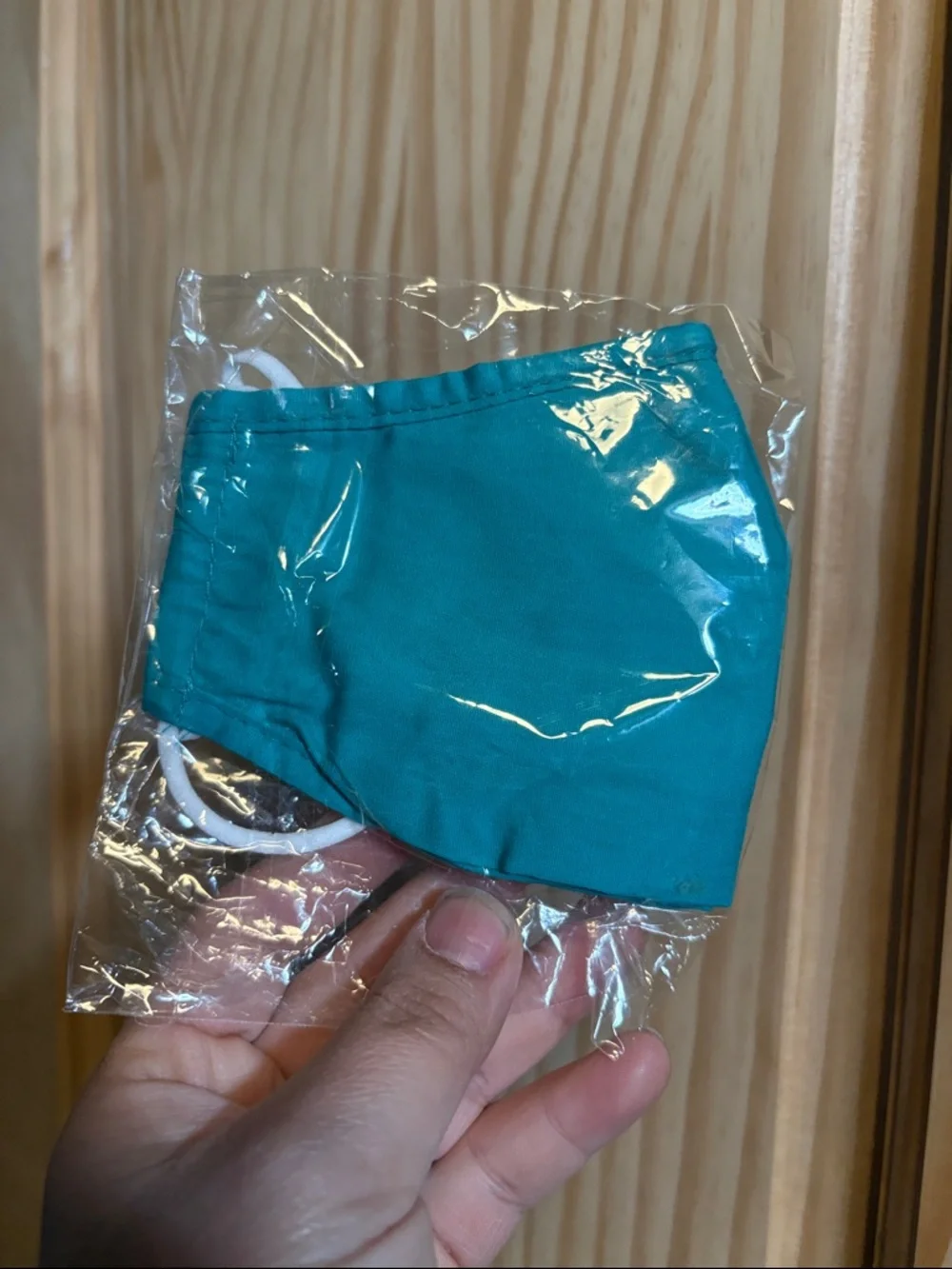 NEW IN SEALED PACKAGE Tieks Reusable Signature Teal Face Mask White Ear Loops